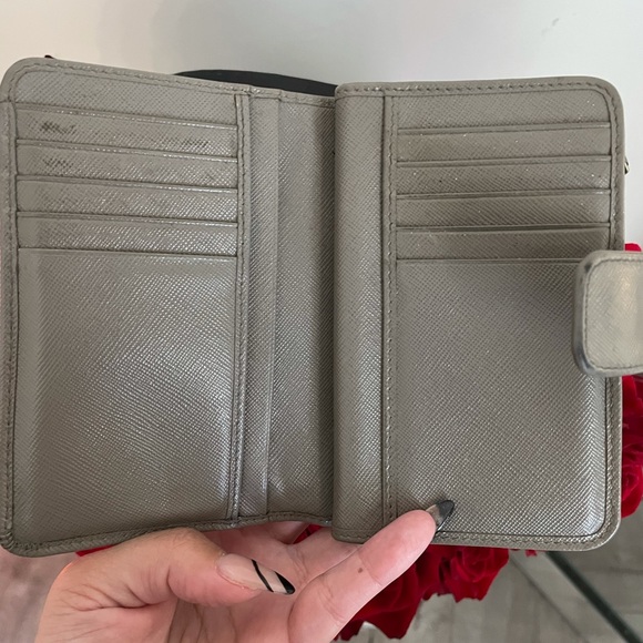 Authentic Prada Small Saffiano Wallet with box - Picture 4 of 8